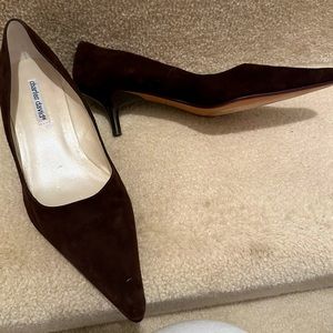 Charles David brown suede low heeled pump, 7 1/2 M